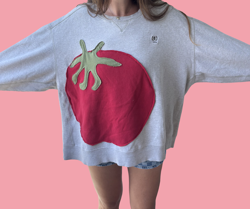 Izod Tomato Patch Sweatshirt (3X-Large)