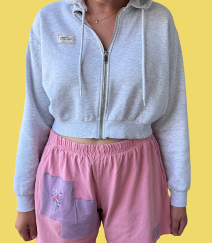 “Life is Good” Cropped Hoodie – (Medium)